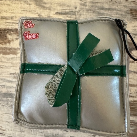 Betty Boop Christmas Ornament 4x4 Vinyl Holiday - Picture 7 of 8